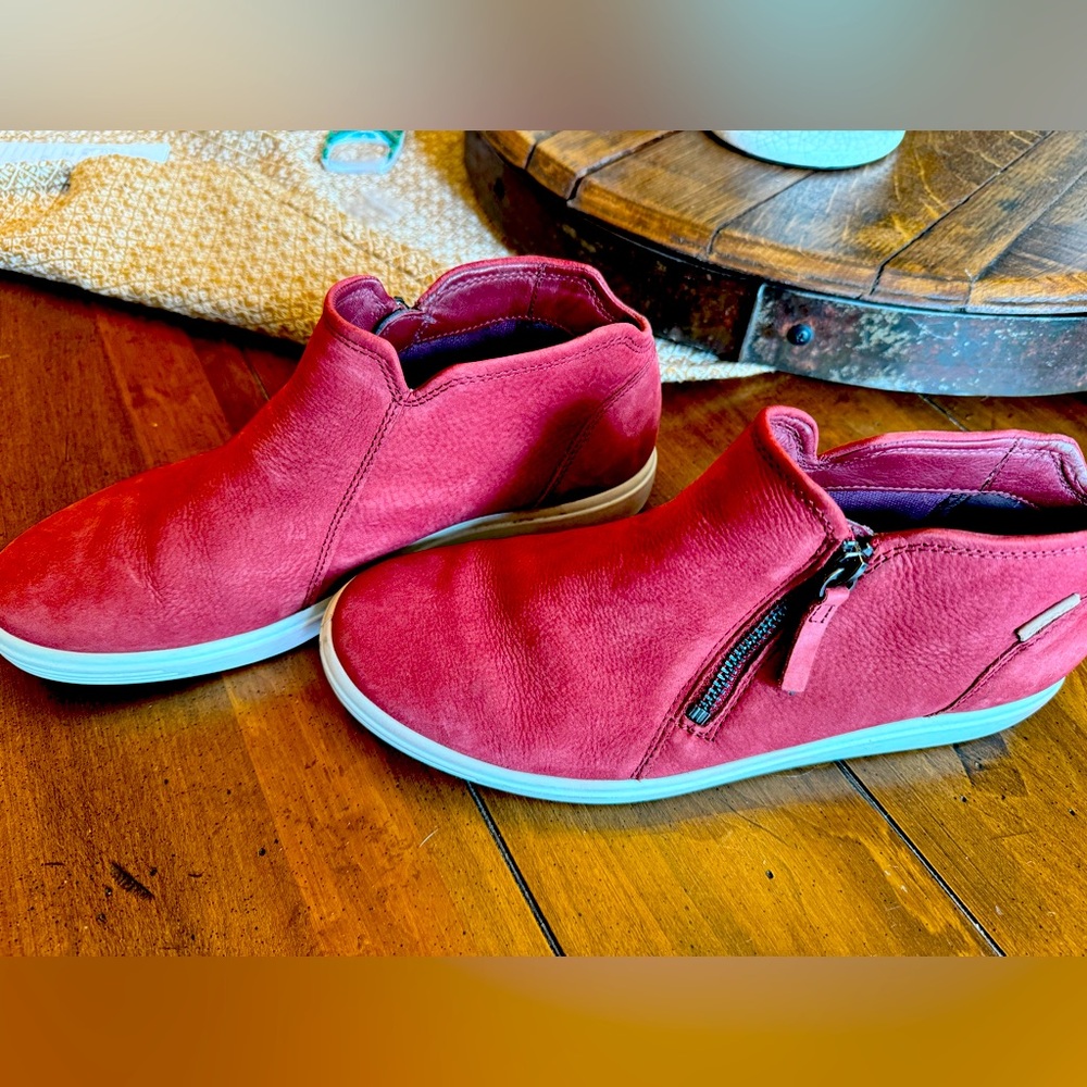 Ecco size 40